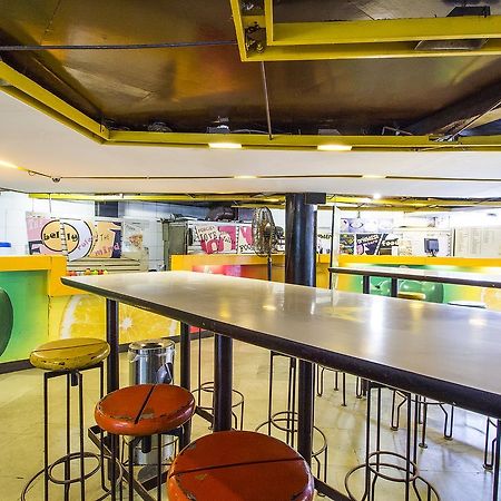 Fabexpress Kalyan - Nr Dairy Dan Circle Otel Vadodara Dış mekan fotoğraf