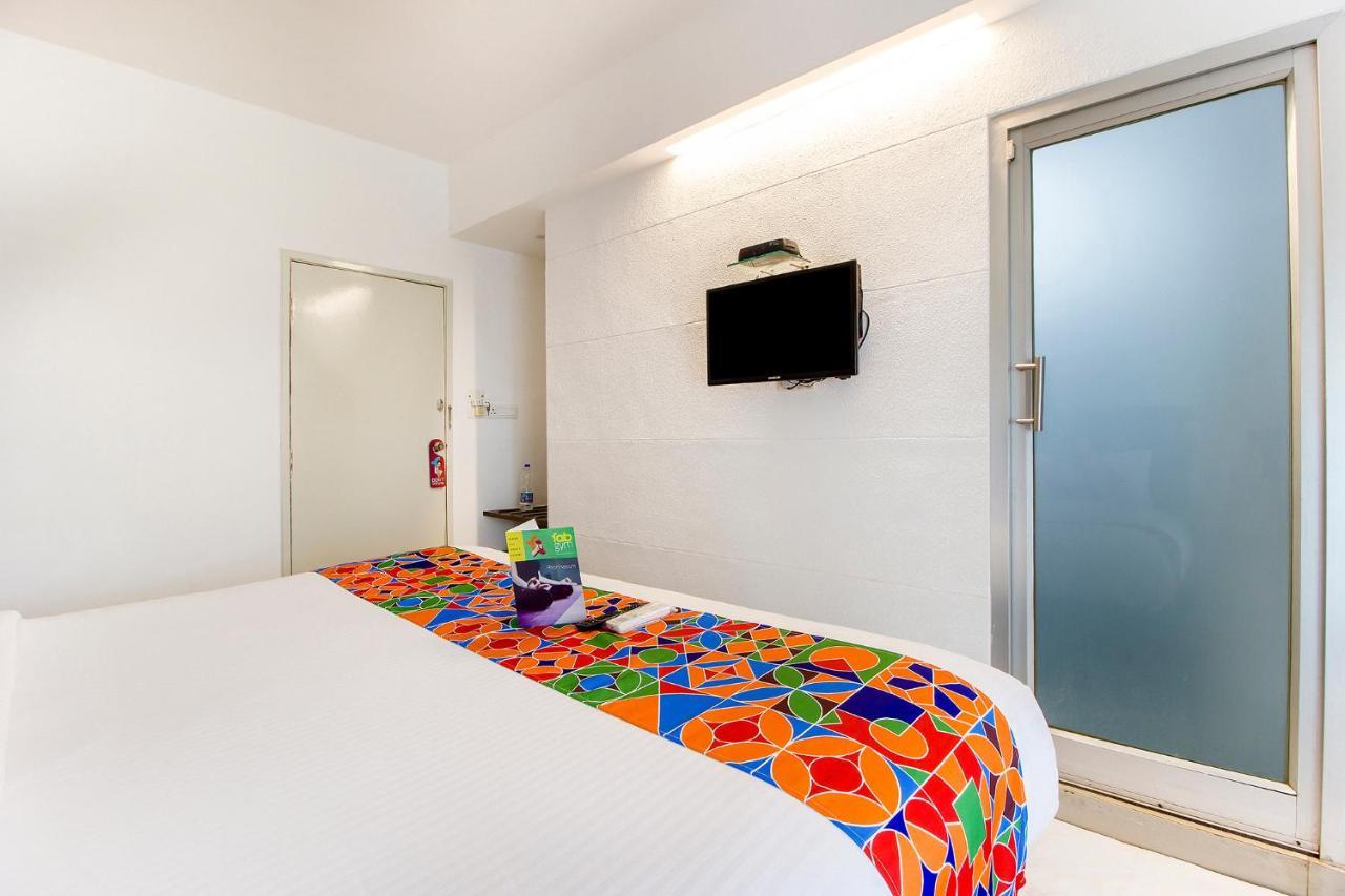 Fabexpress Kalyan - Nr Dairy Dan Circle Otel Vadodara Dış mekan fotoğraf